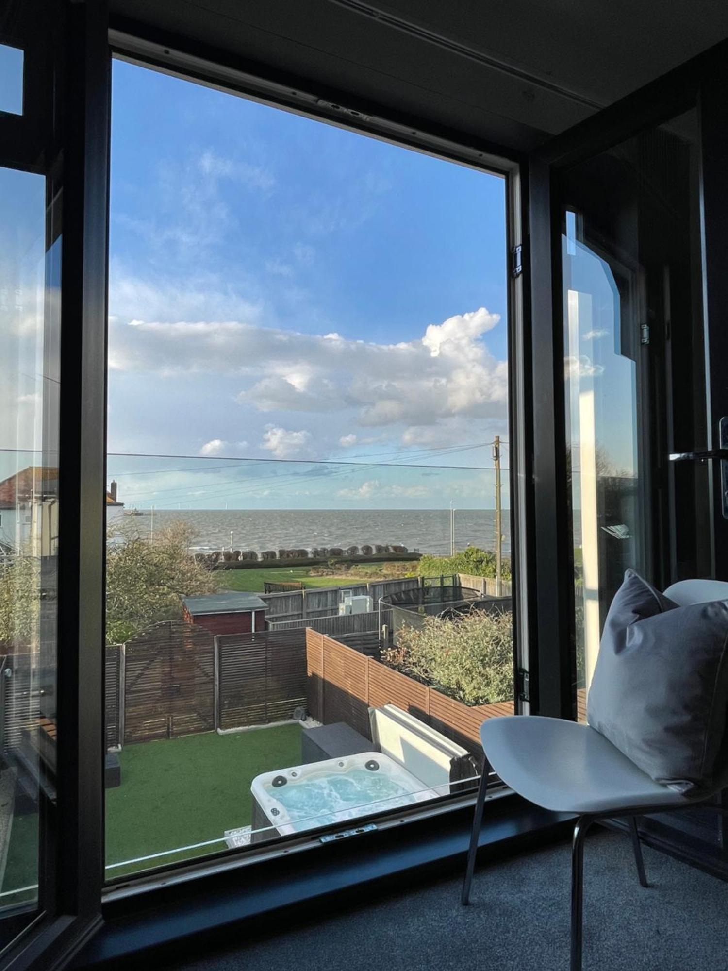 Broadway Beach Home With Hot Tub Herne Bay Εξωτερικό φωτογραφία